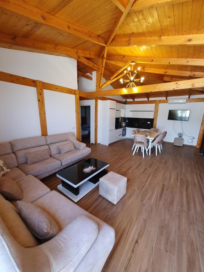 Klajdi Apartaments Sarande Luaran gambar