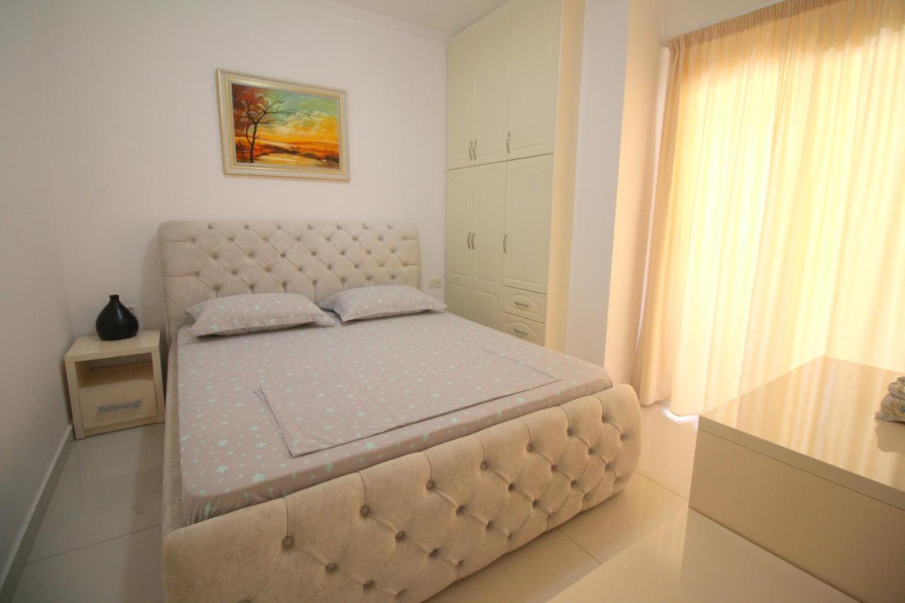 Klajdi Apartaments Sarande Luaran gambar