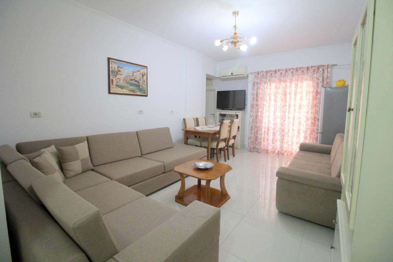 Klajdi Apartaments Sarande Luaran gambar