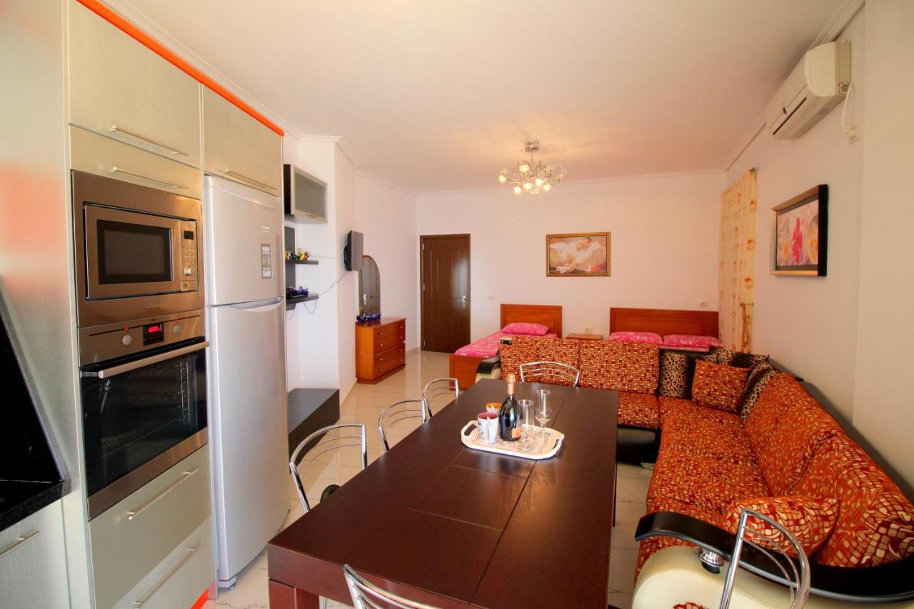 Klajdi Apartaments Sarande Luaran gambar