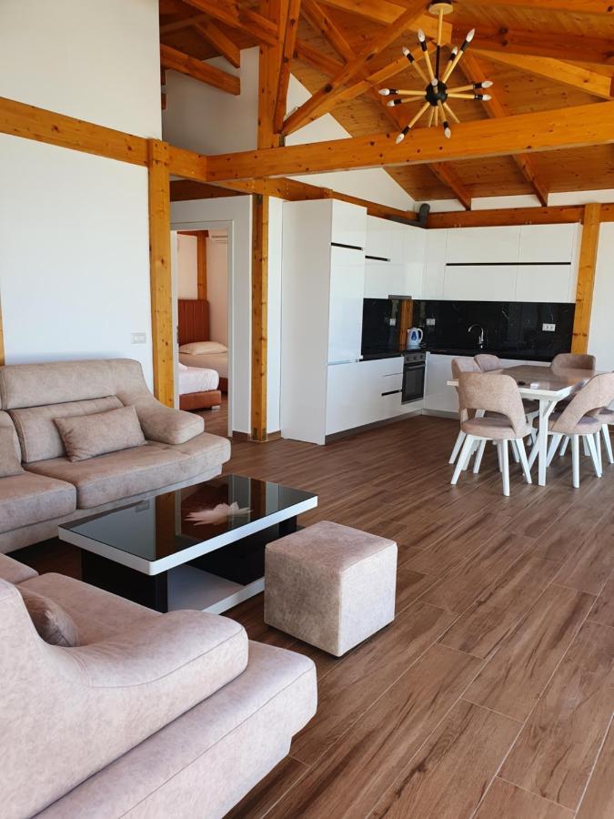Klajdi Apartaments Sarande Luaran gambar