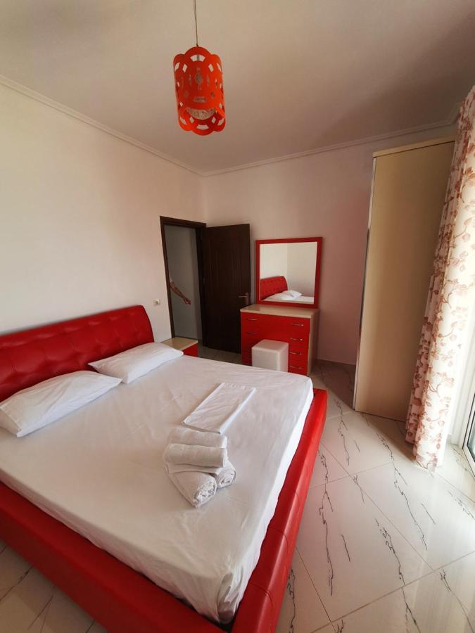 Klajdi Apartaments Sarande Luaran gambar