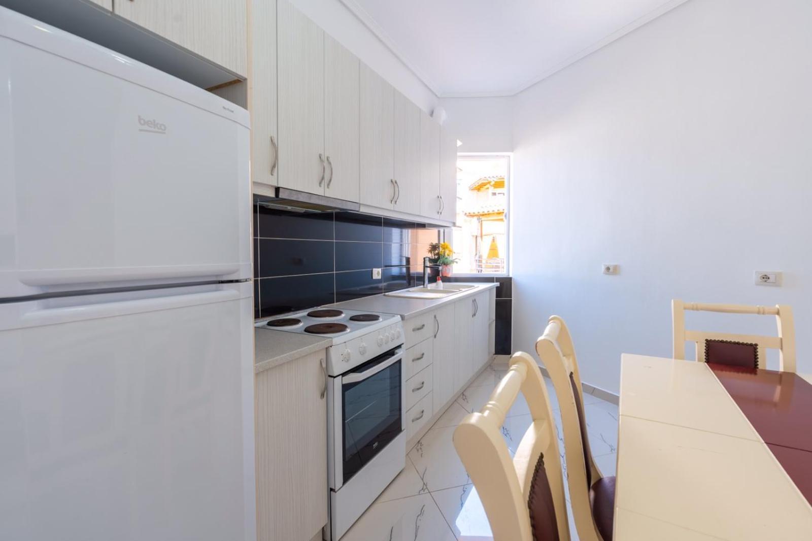 Klajdi Apartaments Sarande Luaran gambar