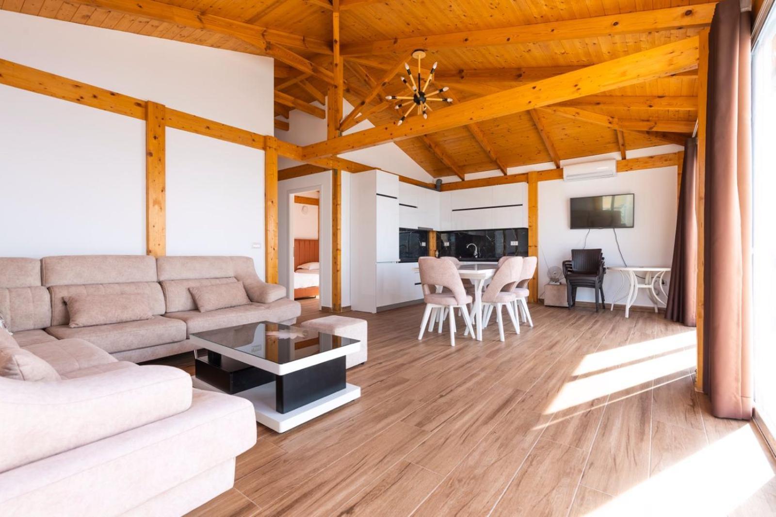 Klajdi Apartaments Sarande Luaran gambar