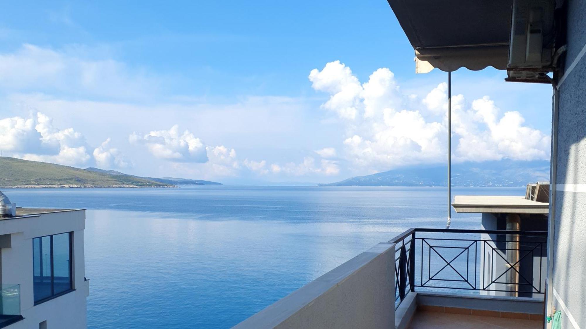 Klajdi Apartaments Sarande Luaran gambar