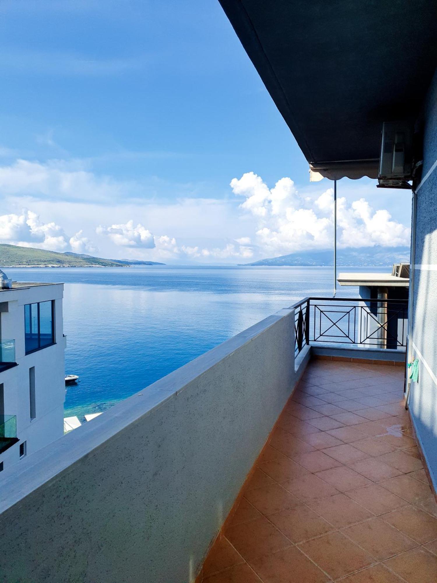 Klajdi Apartaments Sarande Luaran gambar